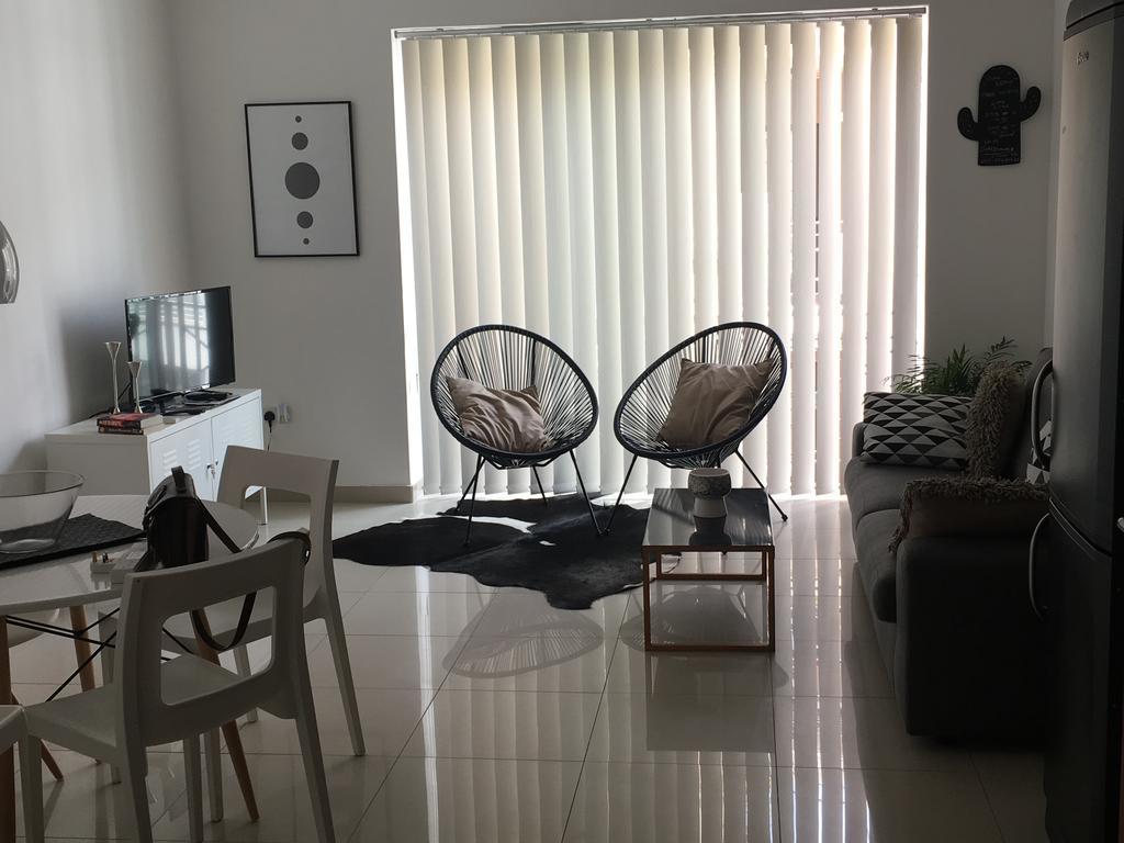 Simons Apartments Minutes Away From Balluta Bay And St Julians Слима Экстерьер фото